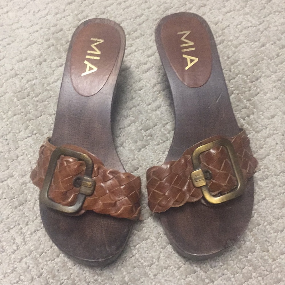 MIA wood heeled sandal Size 7